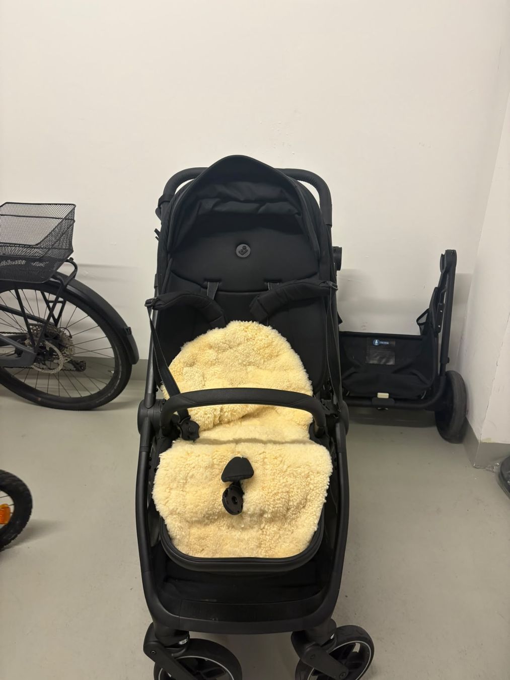 Maxi-Cosi Carrozzine: Kinderwagen Maxi-Cosi schwarz – Usato da Wangs venduto da i1ira 1