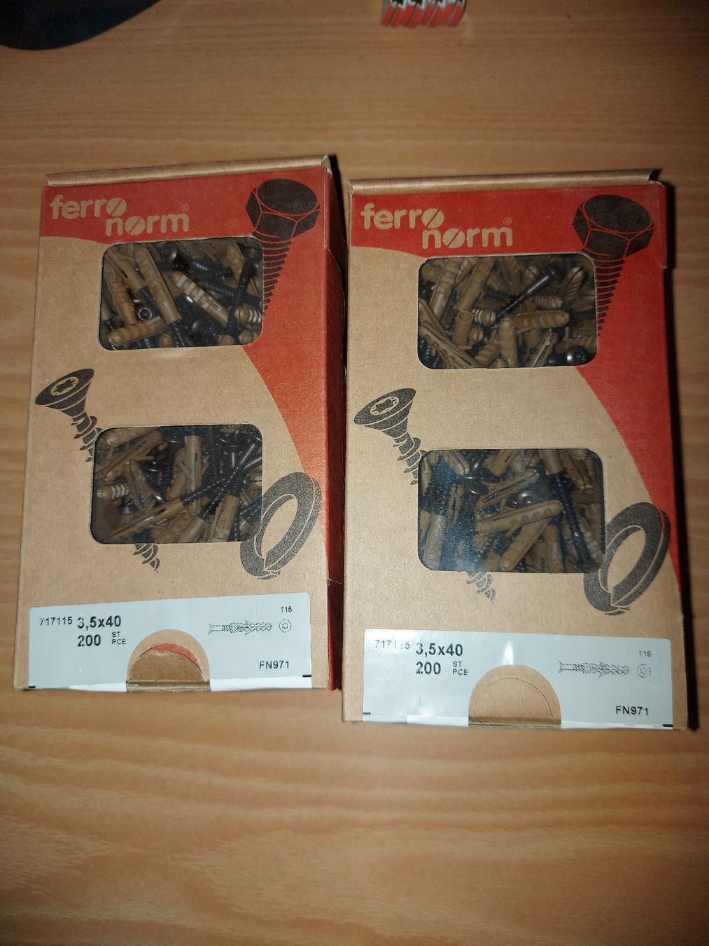 Ferramenta: Sockelschrauben mit Dübel – Nuovo e nell'imballaggio originale da Glis venduto da fragra 1