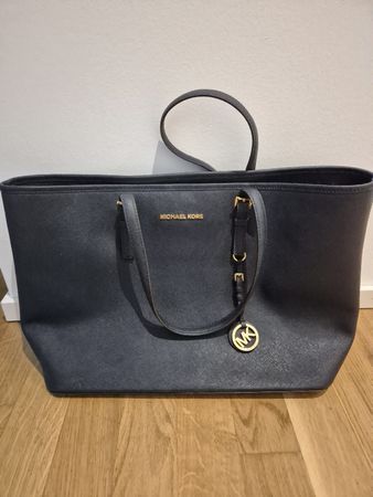 Michael Kors Tote Bag, Navy, Excellent Condition.