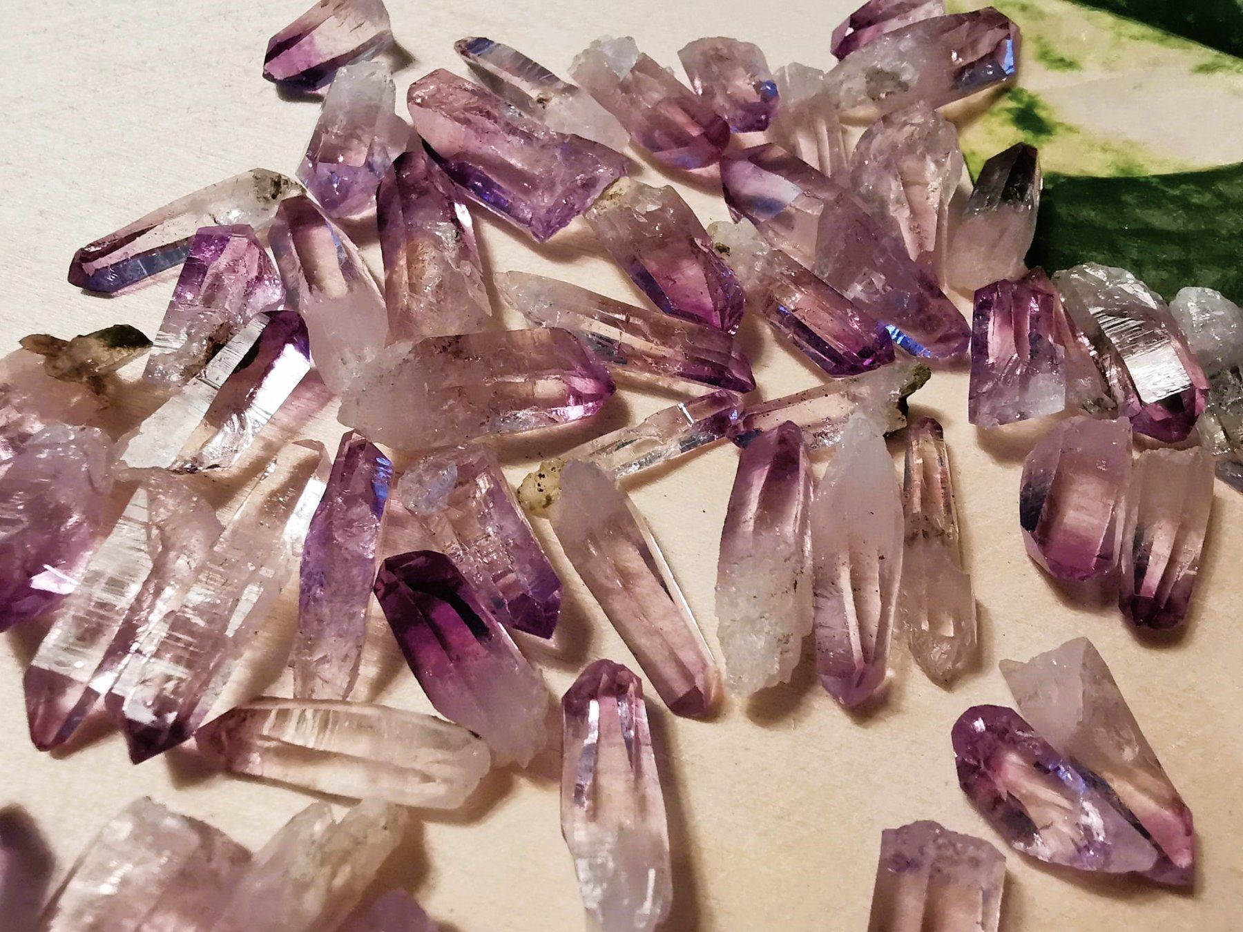 Minerali & Pietre curative: 1-2cm natürlich Amethyst-Kristall Spitzen – Nuovo e nell'imballaggio originale da Dierikon venduto da Buntspecht-10 2