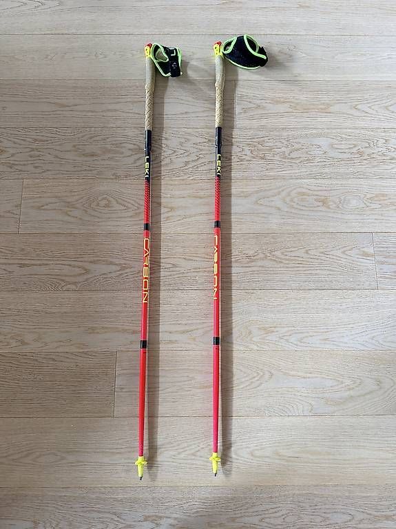 Leki Wanderstöcke: Bâtons trail LEKI Carbon – Gebraucht aus St-Légier-Chiésaz von Saphil