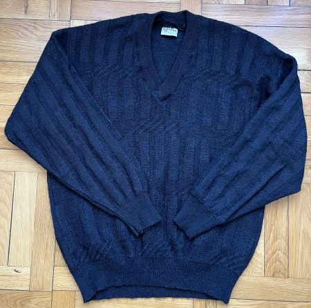 pullover   size M/L