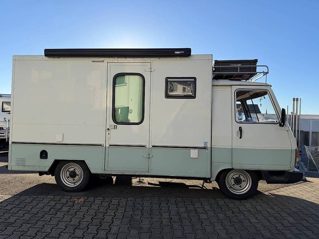 Peugeot Veicoli da campeggio: Oldtimer Camper Peugeot J9 (ab Mfk) – Usato da Obfelden venduto da sar_nlk7