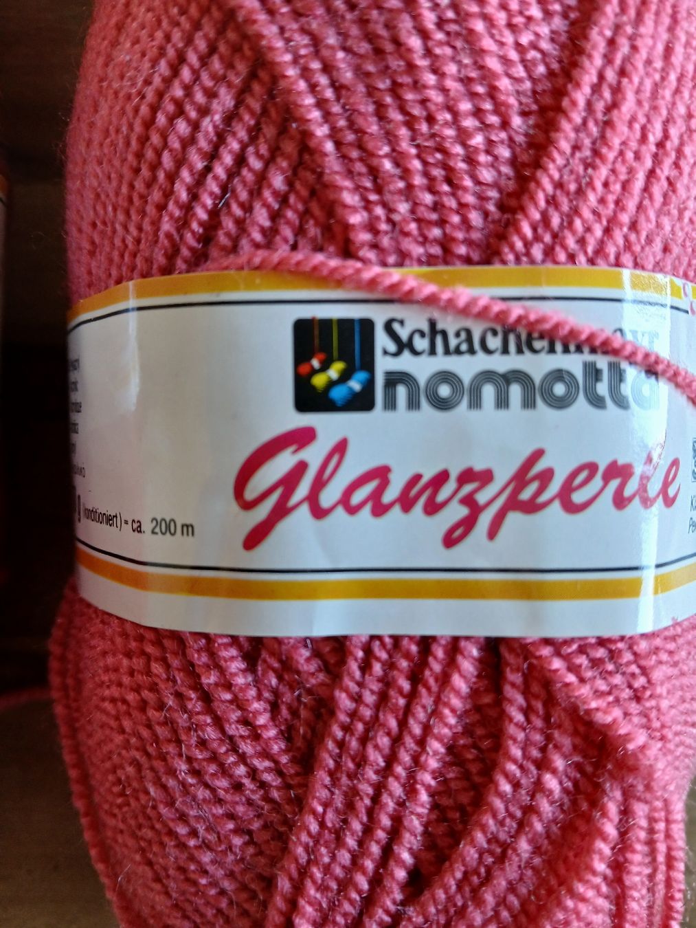 Alle Dekorationen: Yarn bundle: Pink Glanzperle & Multicolored Belday🧶 – Neu (gemäss Beschreibung) aus Dübendorf von LoRi-2026 2