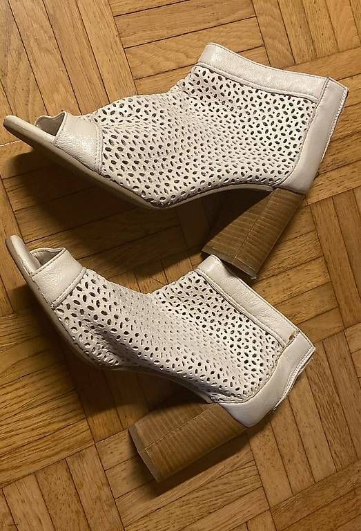 Scarpe da donna: Schuhe gr 38 – Usato da Basel venduto da vla_6zt2