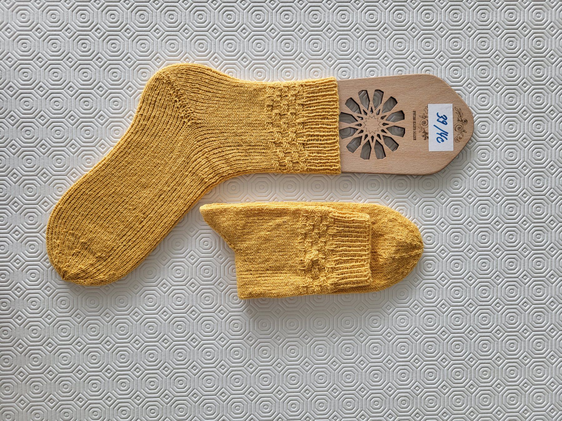 Calze: Socken handgestrickt 39/40 – Nuovo (secondo la descrizione) da Männedorf venduto da thjohn