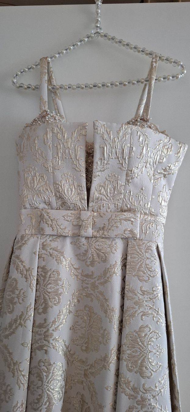 Vestiti: Abendkleid weiss-gold gemustert Grösse 34 – Usato da Othmarsingen venduto da lrr_x7ag 2