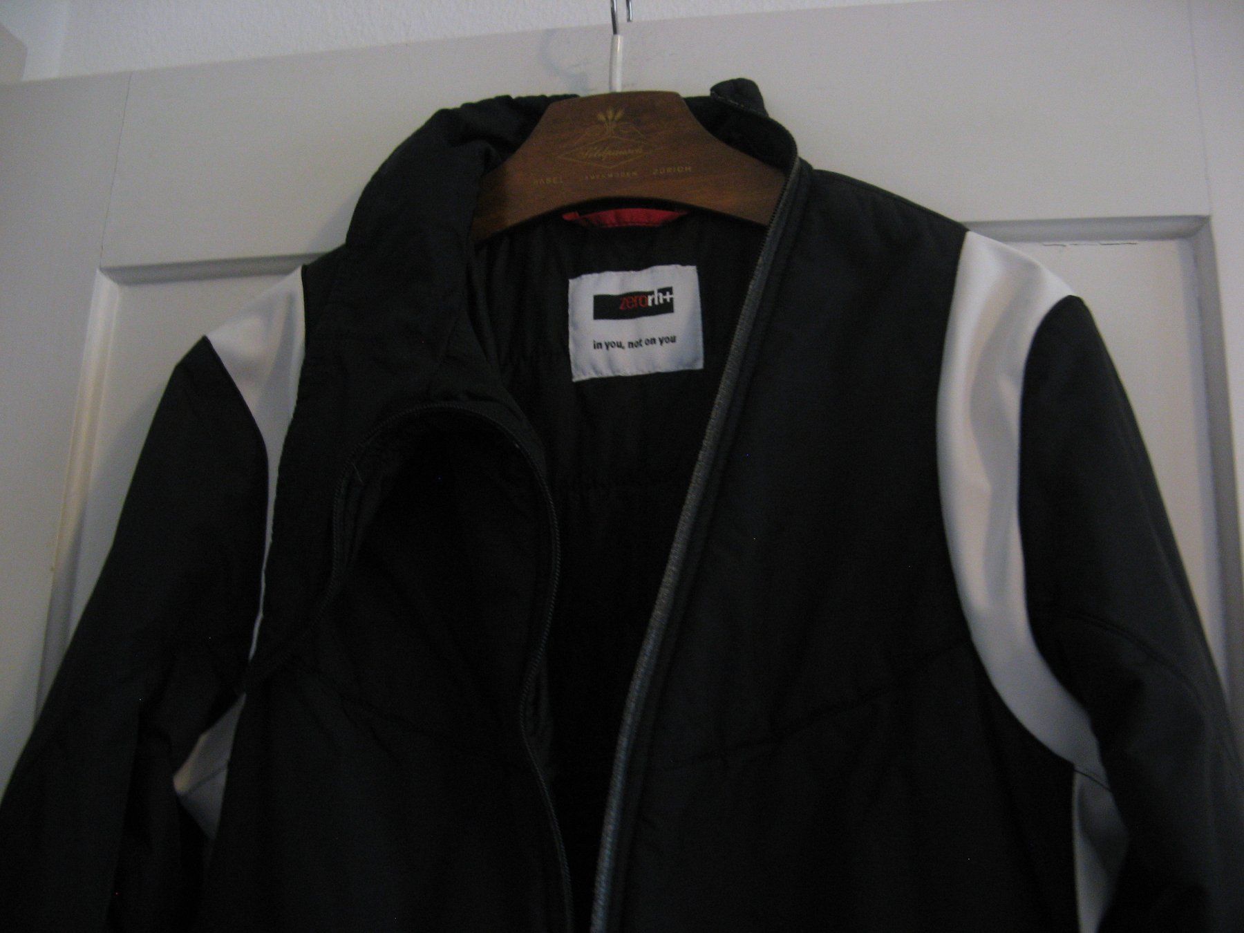 Vestes: Zero rh+ Winterjacke Gr. M – D'occasion à Zürich par apil 1