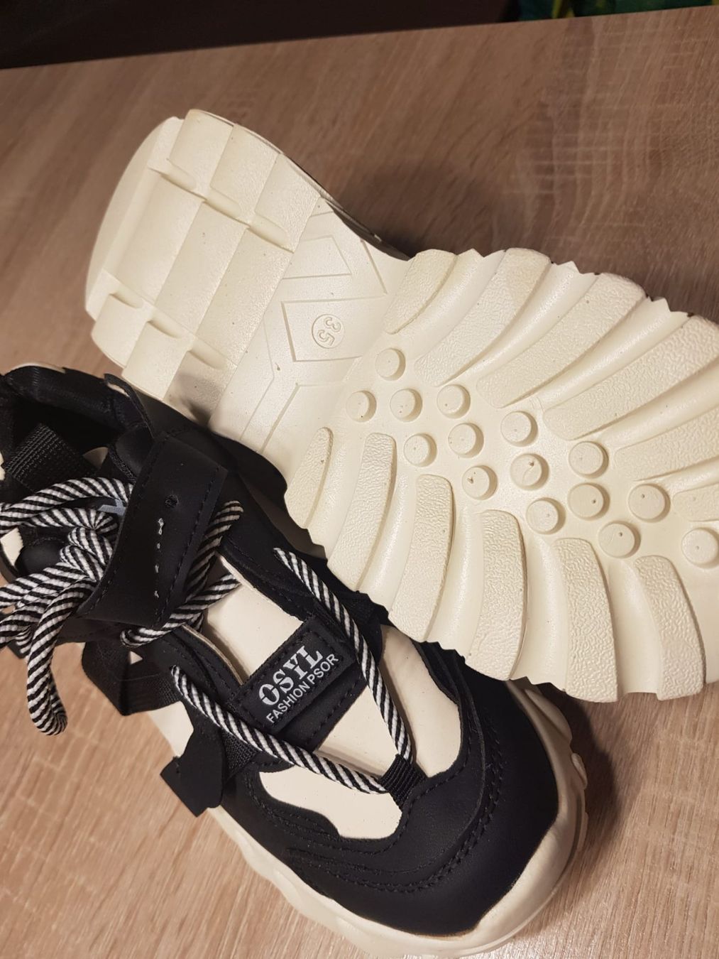 Scarpe per ragazzi: Kinderschuh gr. 35 von Osyl – Nuovo (secondo la descrizione) da Lausen venduto da Macar 2