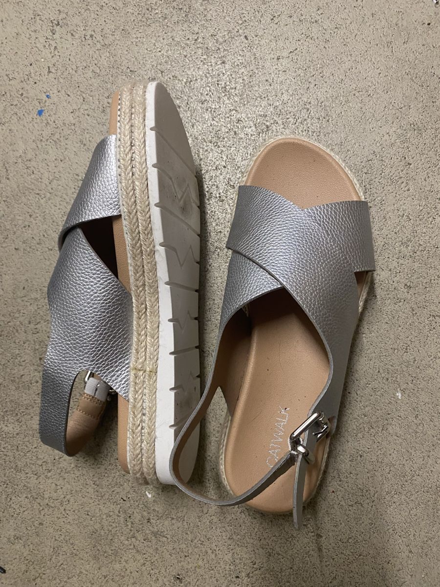 Scarpe da donna: Sandalen silbrig – Usato da Luzern venduto da oli_6x2r 1