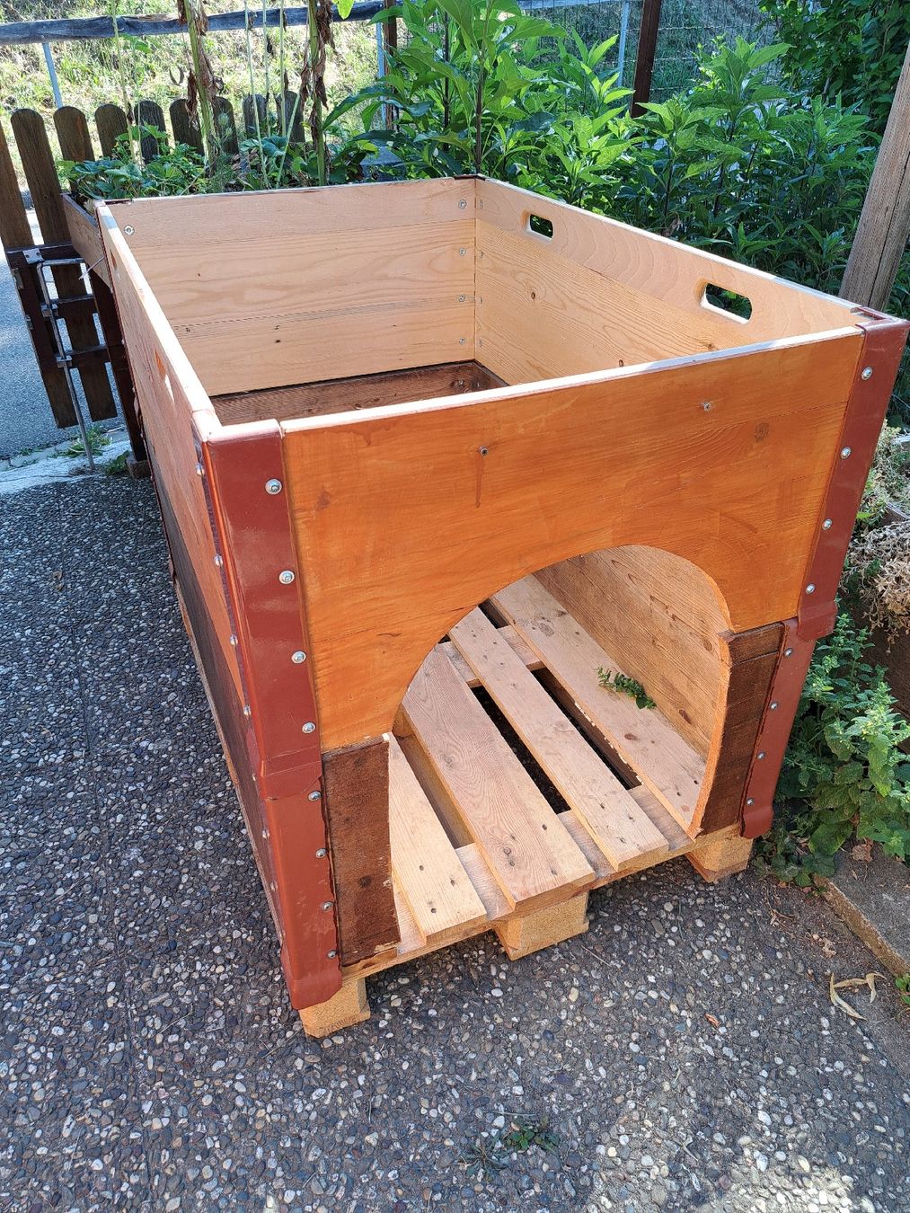 Pallets: Palette mit 2 Palettrahmen und Deckel – Usato da Diepflingen venduto da Hanshans...