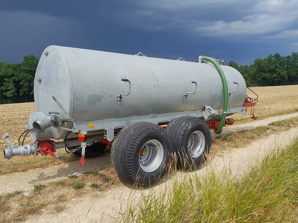 Tutte le macchine: Güllefass Pumpfass Jauchefass – Usato da Schleitheim venduto da Vario926 2