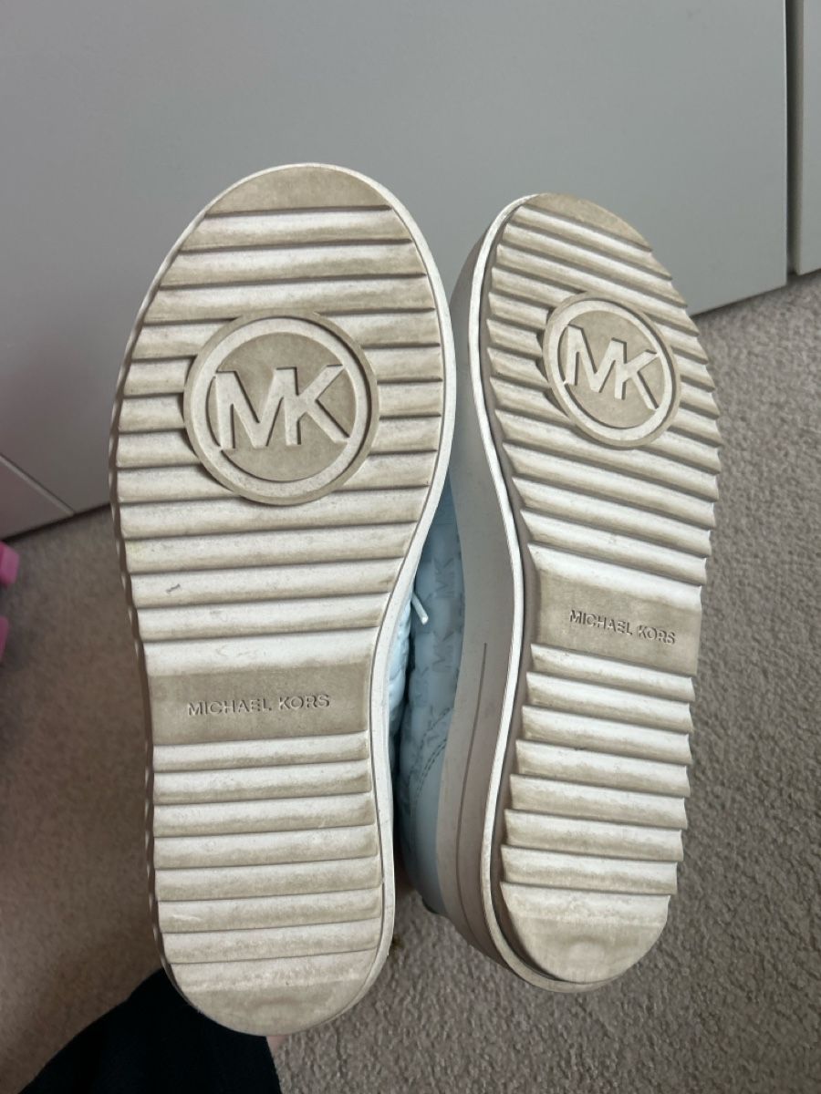 Michael Kors Chaussures femmes: Michael Kors Sneaker hellblau – D'occasion à St. Gallen par flaviice 3