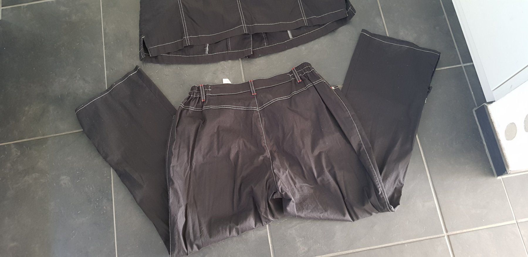 Lotti di vestiti: Hose mit Gilet Gr. 46 – Usato da WALTERSWIL SO venduto da thb_ybm8 2
