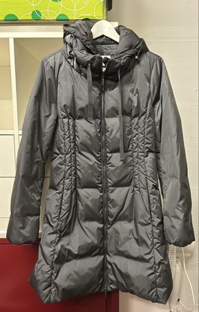 Moncler cappotto grigio viola