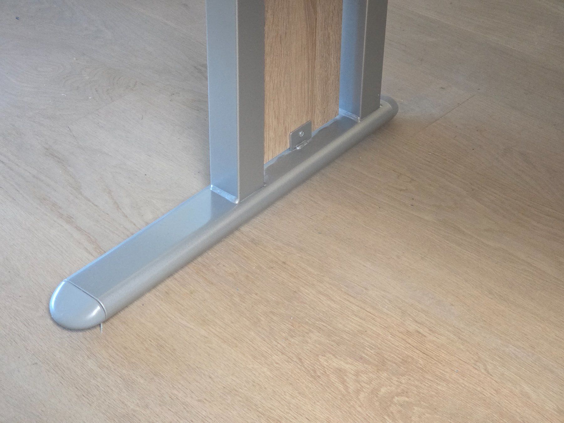 Scrivanie: Schreibtisch mit Rollcontainer Buche hell (150x75x75) – Usato da Maur venduto da antko 7