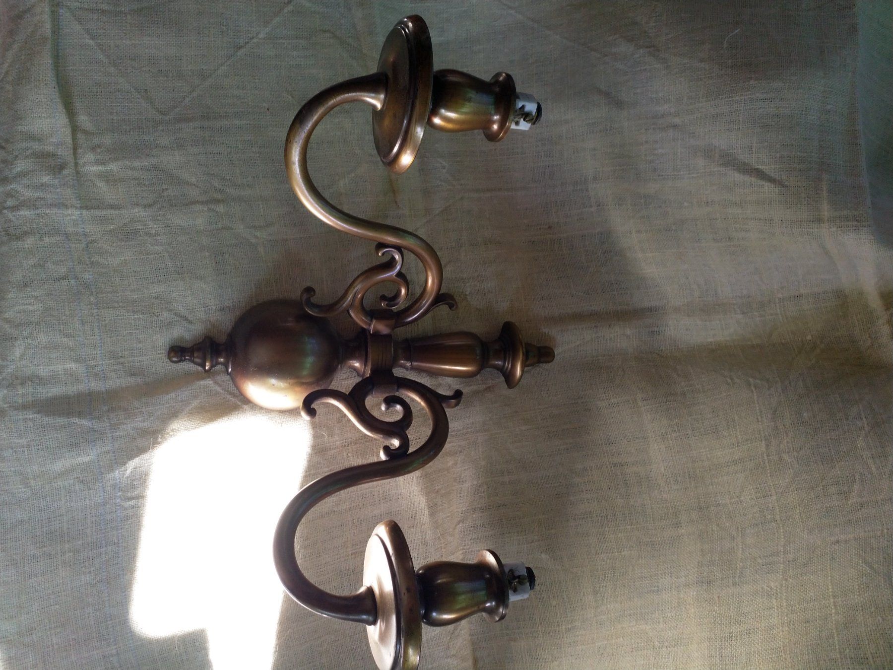 Lampade: Lampes murale ancienne à restaurer – Difettoso da Grand Lancy venduto da ampoule 4