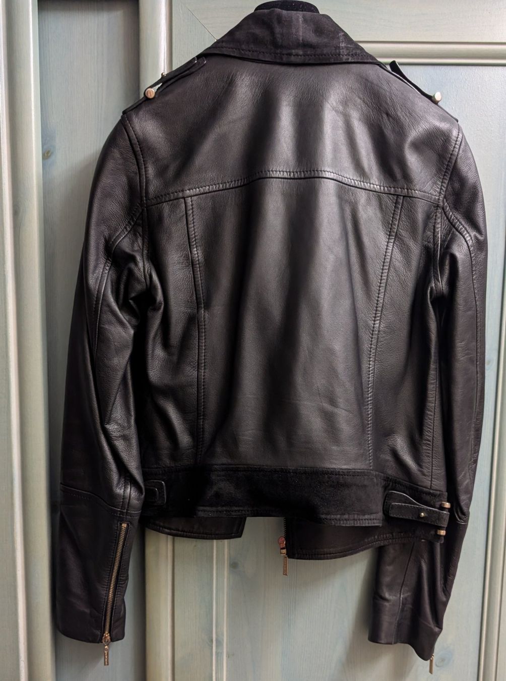 Giacche: Schwarze Lederjacke Marciano by Guess – Usato da Rüfenacht BE venduto da mla_jmf8 1