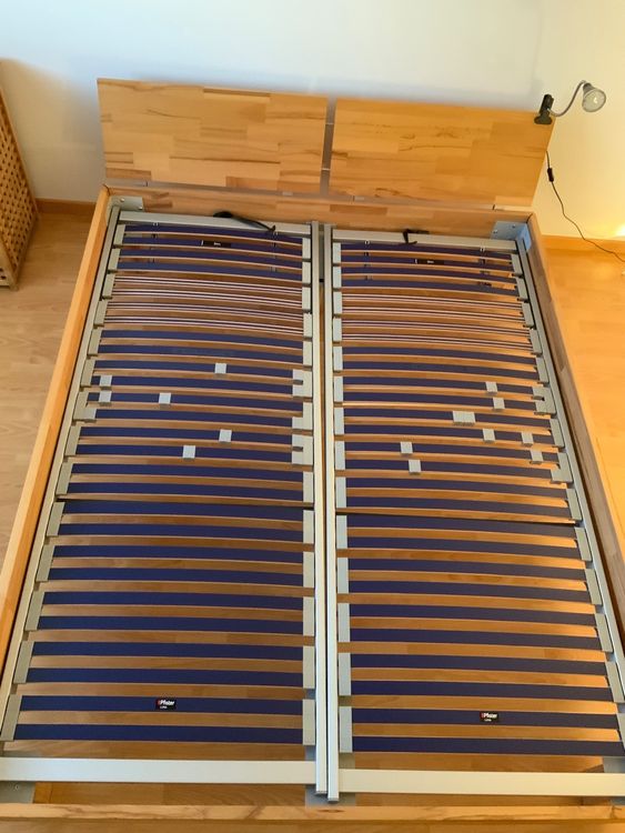 Bett, massiv Holz (Gebraucht) in für CHF 50 – nur Abholung auf Ricardo ...