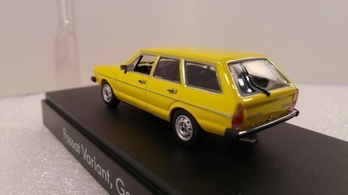Minichamps Modellini d'auto: VW Passat Variant Gen.1 (1974) – Nuovo e nell'imballaggio originale da Flawil venduto da Imperiosud 4