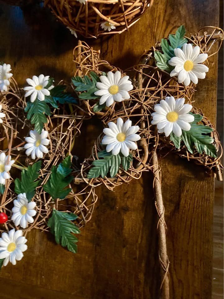Tutte le decorazioni: Sommer Dekor Set Margeriten mit Holz – Usato da Rudolfstetten venduto da Stellina1975 4