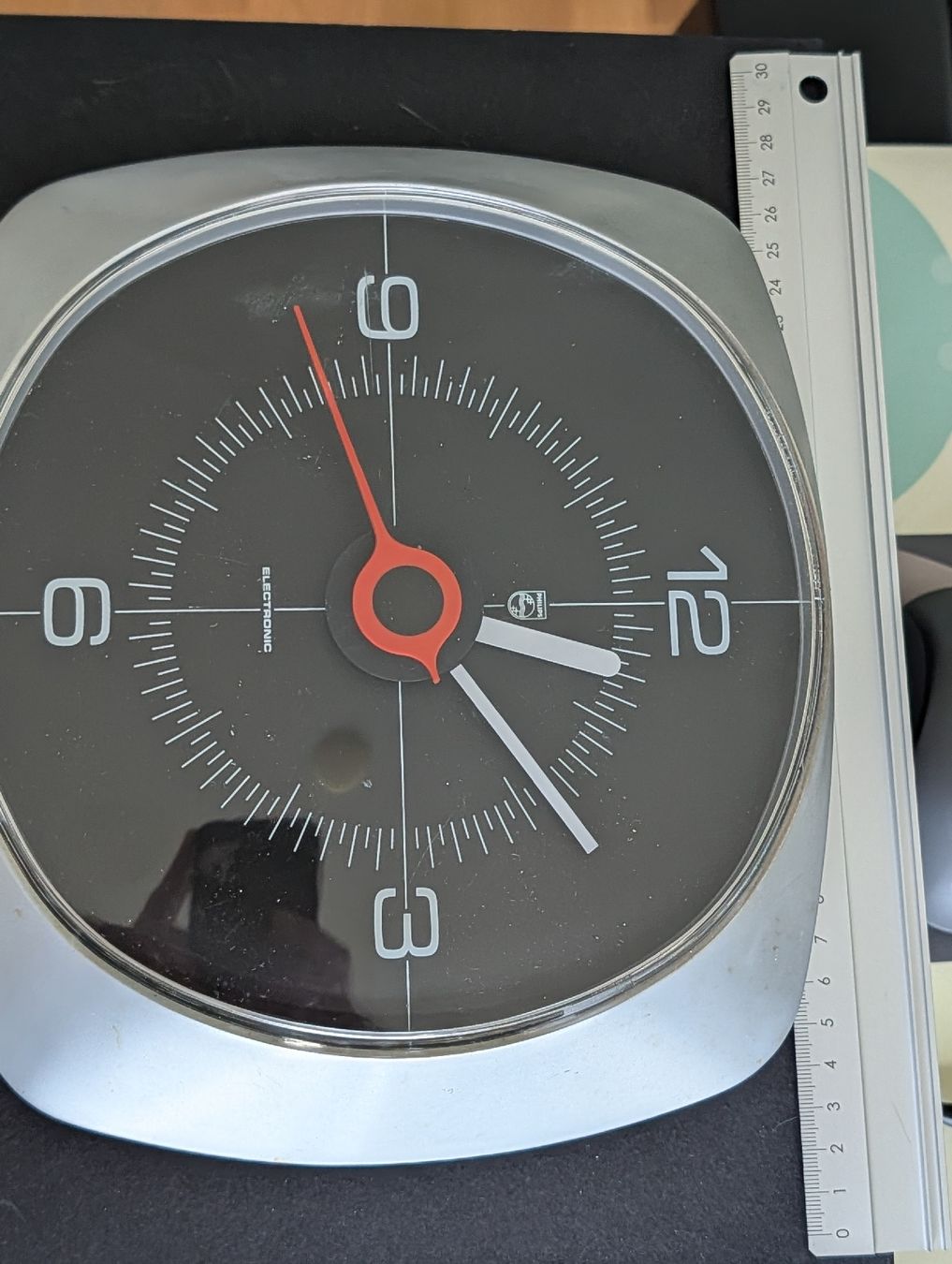Orologi: Retro Philips Electronik Wanduhr 1979 – Usato da Ebertswil venduto da uglyp 2