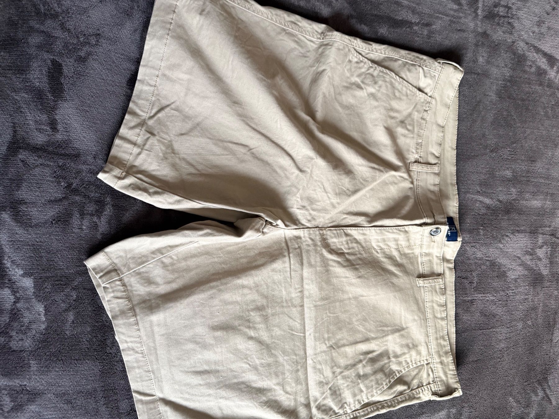 Pantaloni: short George taille 44 – Usato da Lausanne venduto da mrfreeze01 1