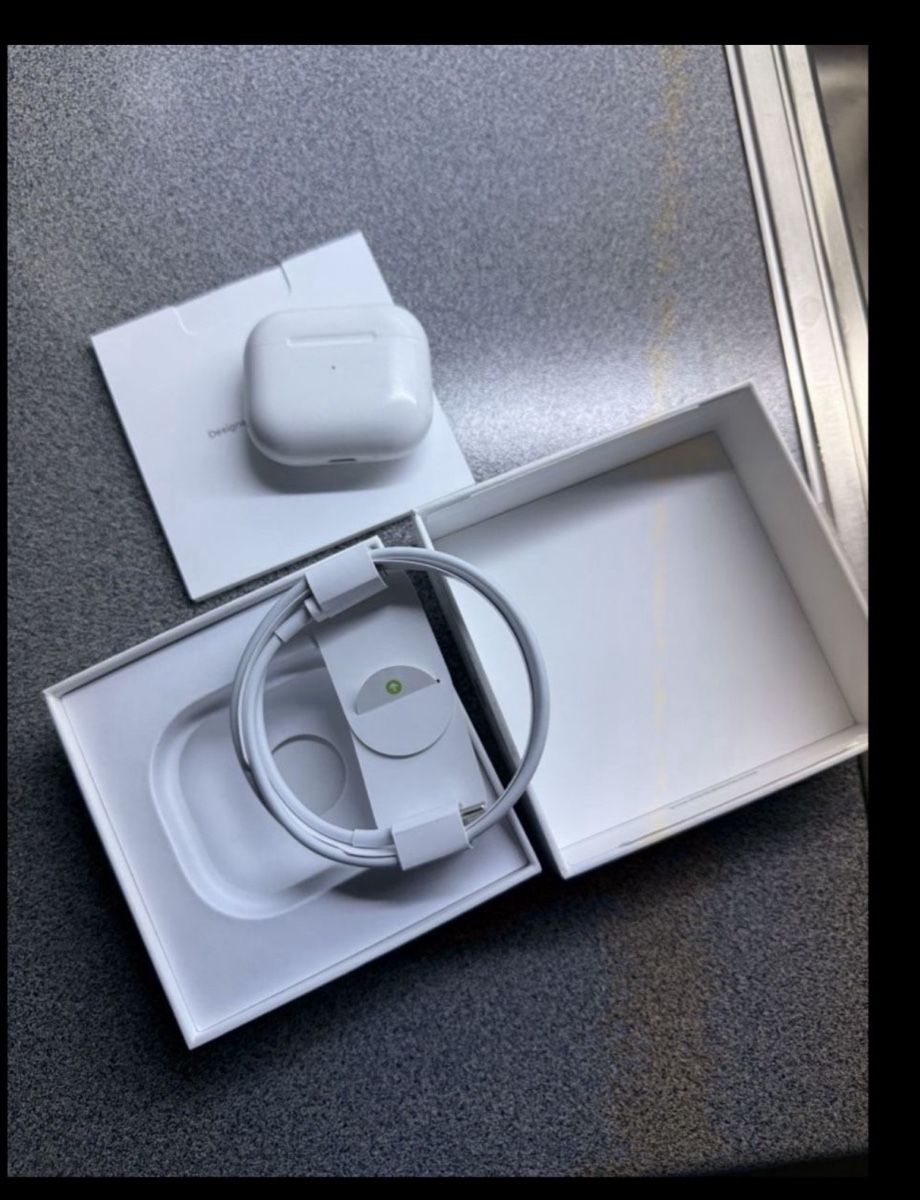 Apple Cuffie: Apple Airpods 3rd Generation – Usato da Kriens venduto da Ceer25 1