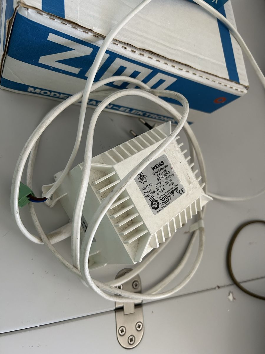 Zimo Modellini di ferrovie: ZIMO M1000+ transfo ( lire description) – Usato da Veytaux venduto da ccristina 4