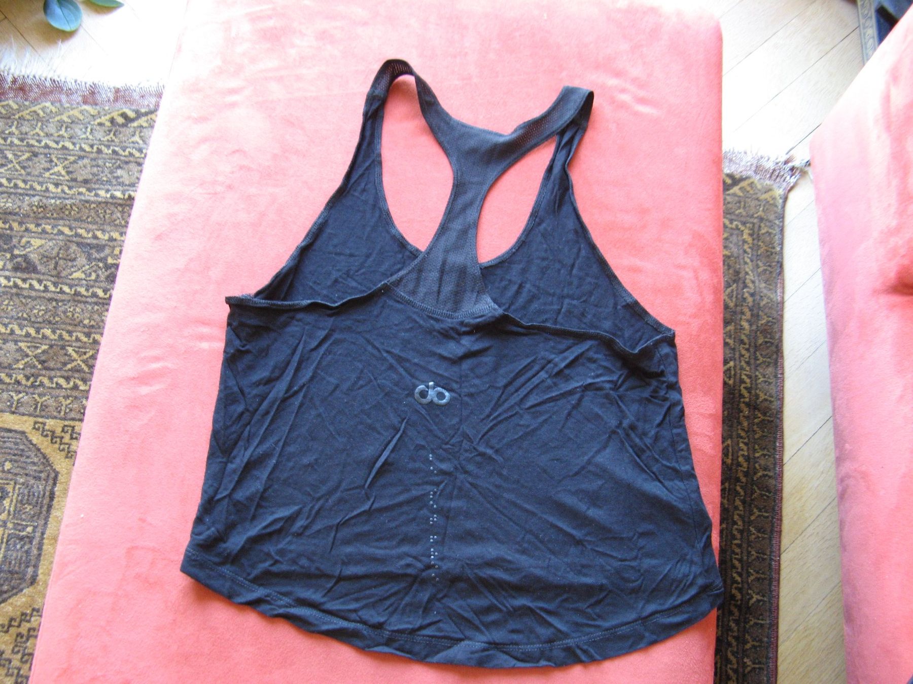 Tops: kurzes Tanktop schwarz Gr. S – Gebraucht aus Zürich von apil 4