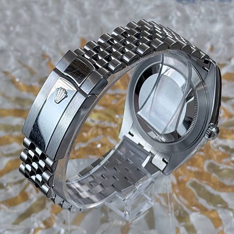 Montres: Rolex Datejust 41mm 126334 – D'occasion à Genève par minty.watches 8