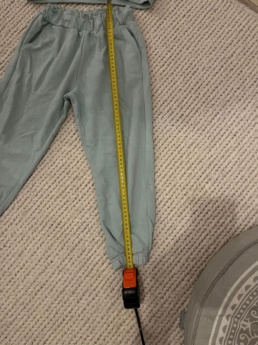 Zara Completi: Sofia (personalisiert) Trainingsanzug von Zara – Usato da Rheineck venduto da snc_g95p 2