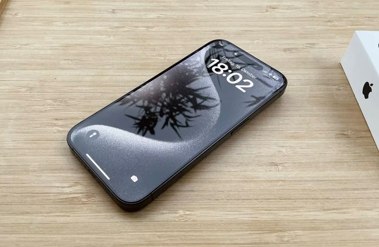 Apple Handys / Smartphones: iphone 15 pro  (128GB) Akku 100% – Gebraucht aus Luzern von Waince786 1