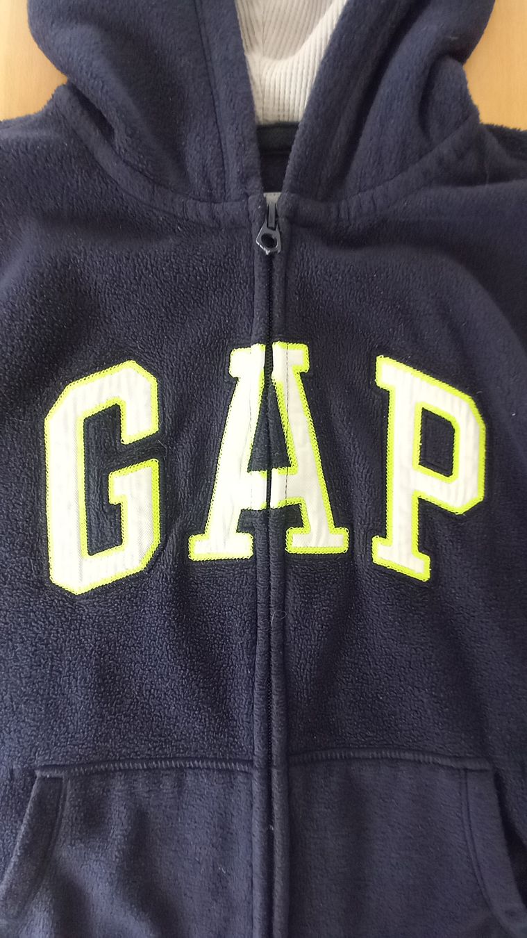 Gap Giacche & Cappotti: Fleecejacke GAP 158/164 dunkelblau – Usato da Eggersriet venduto da Taylorjam 1