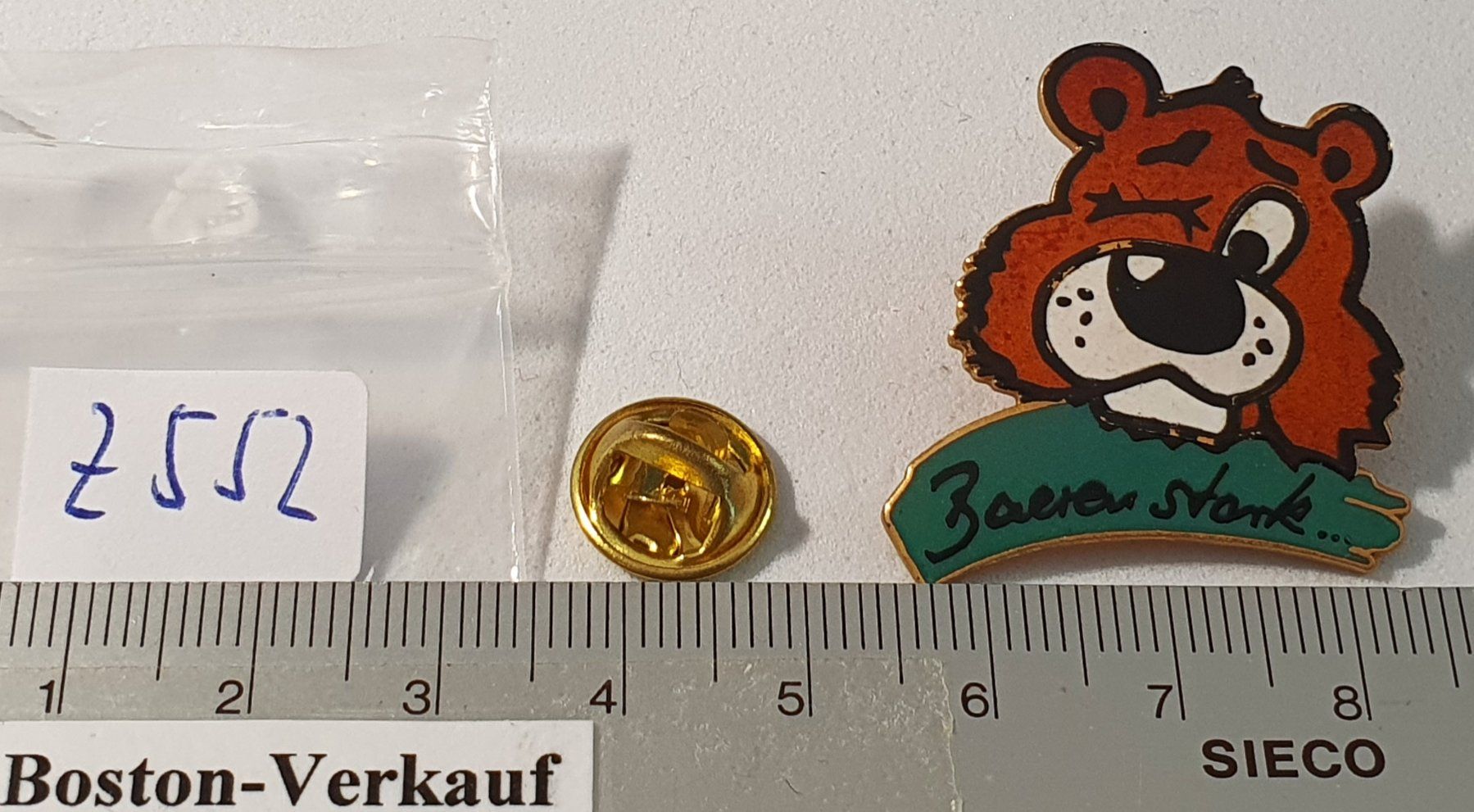 Plaketten & Abzeichen: Z552 - Pin Bär = Bären stark... – Gebraucht aus Reinach BL von Boston-Verkauf 1