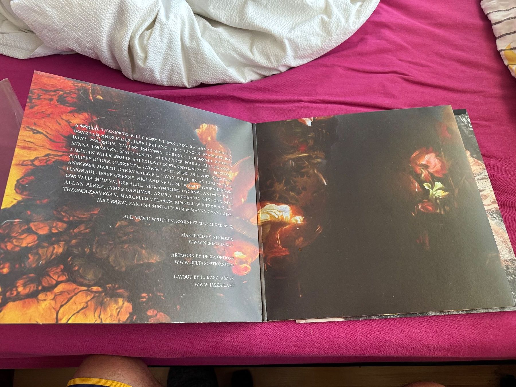 Dischi in vinile: UNREQVITED - BEAUTIFUL GHOSTS LP,ALBUN GATEFOLD – Usato da Delémont venduto da pinguino6 2