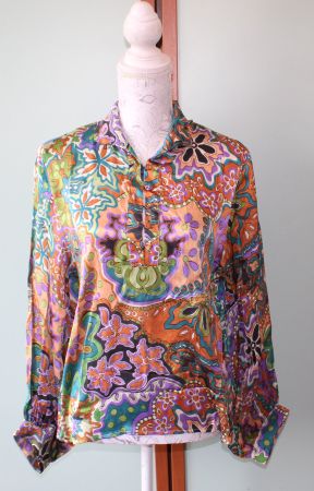 Seidenbluse von *MOMONI* (AK)