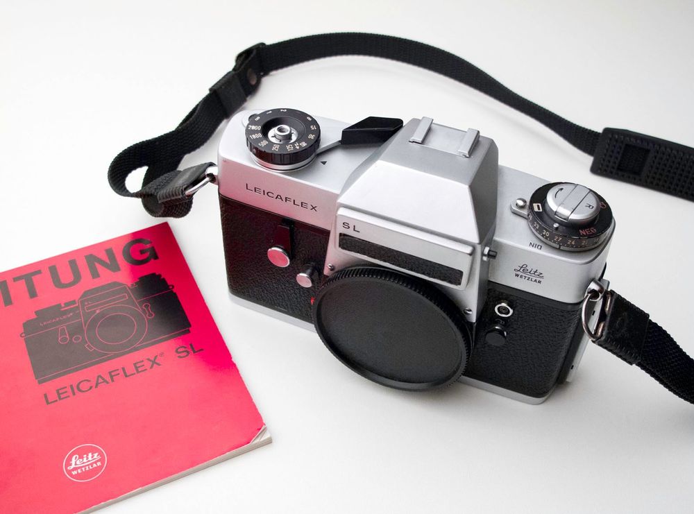DEUX APPAREILS PHOTO Reflex Leica Leitz Allemagne Leicaflex Sl Noir