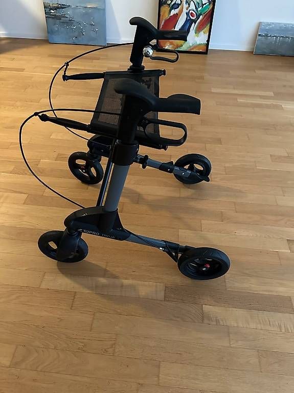 Ausili per la deambulazione: Topro Troja 2G M schwarz, neuwertig – Usato da Zürich venduto da a25_vj72