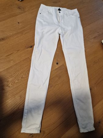 Sommer-Look: Weisse Jeans, Top Zustand, Gr. 42☀️