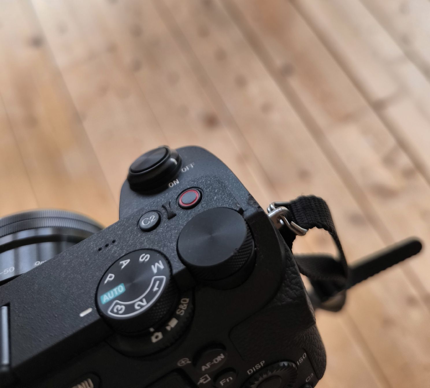 Sony Fotocamera: Sony Alpha 6700 mit 16-50mm Objektiv – Usato da Ascharina venduto da nat_nj8k 4