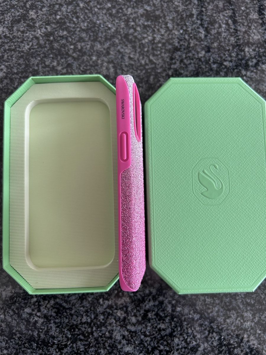 Apple Coques & Protection écran: I Phone 14Pro Hülle Svarowski – Neuf avec emballage d'origine à Rickenbach SO par MrsBettyBoop 2