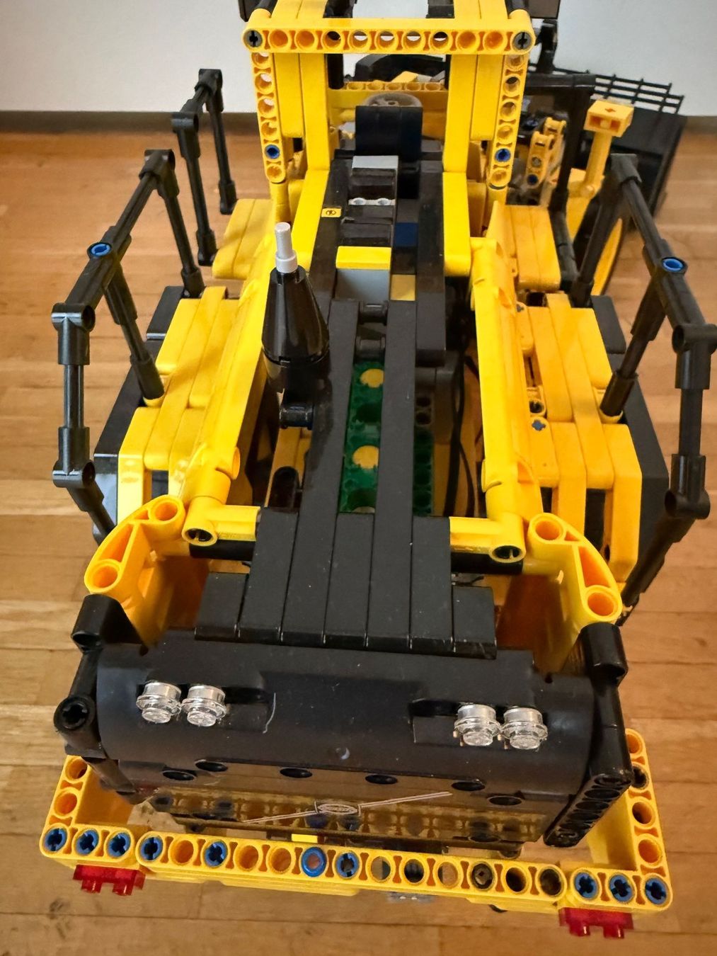 Lego Spielzeuge: Lego Technic 42030 Volvo Radlader – Gebraucht aus Zug von marcosonlineshop 5