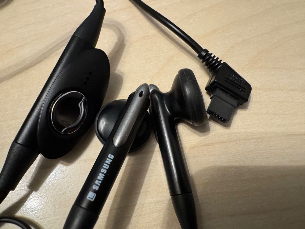 Samsung Kopfhörer: Samsung Kopfhörer Original – Gebraucht aus Neuhausen von Ematrix 2