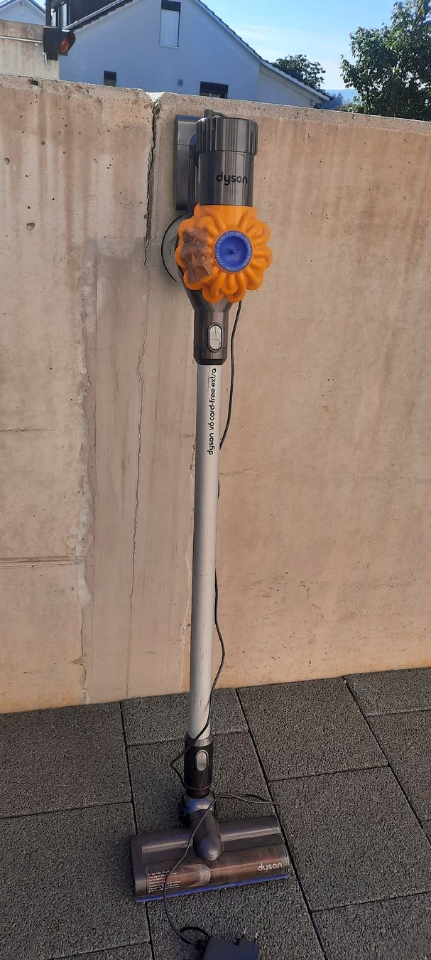 Dyson Aspirapolveri & Accessori: Handstaubsauger Dyson Akku – Usato da Inkwil venduto da Patmei0