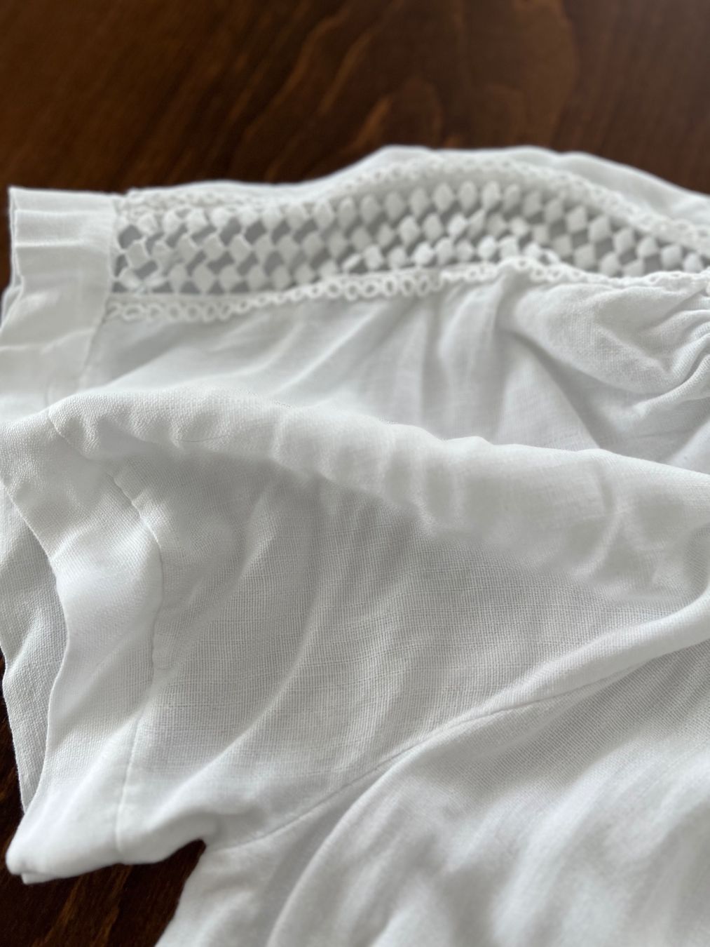 Camicette: Weisses Sommer Top mit Spitze, Gr. 44 – Usato da Ebmatingen venduto da Mistelu 4