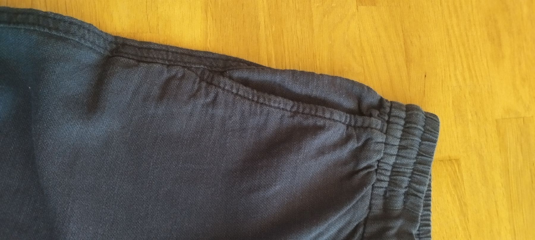 H&M Hosen: Kinder Hosen 134 H&M – Gebraucht aus Mörel von MJoaoCosta 2