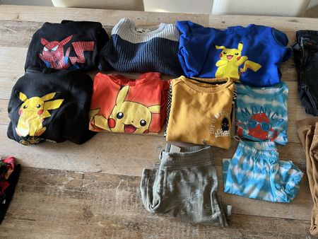 Lot vêtements garçon 3-4 ans: Pikachu, Spiderman, été☀️!