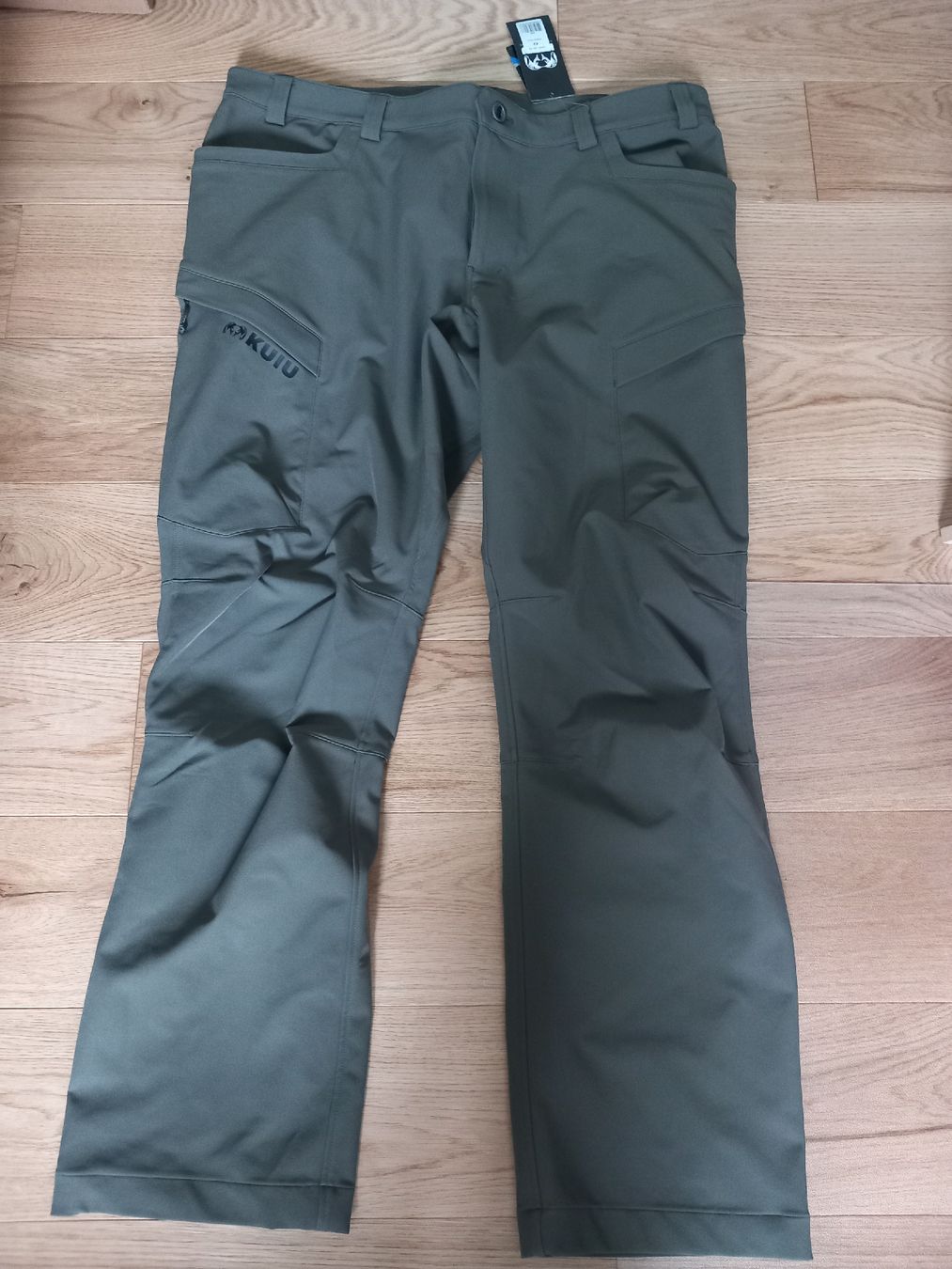 Pantaloni: KUIU Jagdhose Grösse 42 NEU – Nuovo e nell'imballaggio originale da Mörschwil venduto da Logala