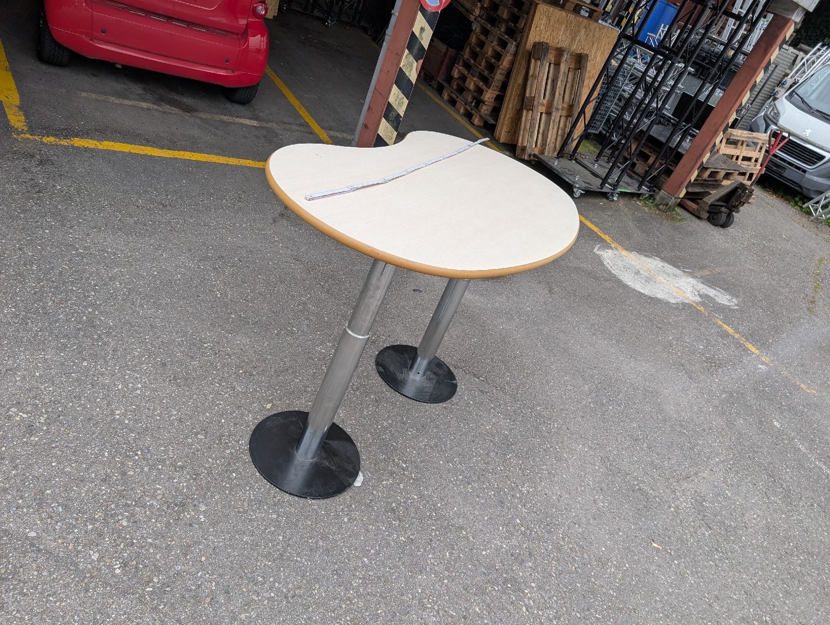 Scrivanie: Höhenverstellbarer Bürotisch – Usato da Fehraltorf venduto da Afav3957 4